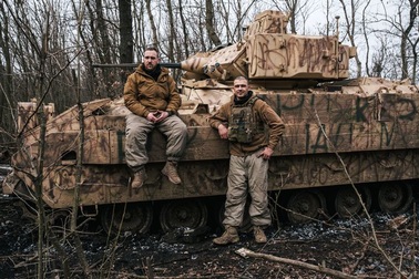 Áp lực đè nặng các lực lượng tiền tuyến khốc liệt của Ukraine
