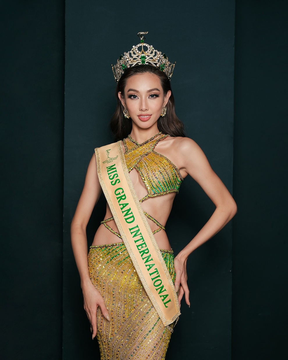 Dân mạng mất ngủ, phấn khích trước chiến thắng của Thùy Tiên - 6 Dân mạng mất ngủ, phấn khích trước chiến thắng của Thùy Tiên - 6