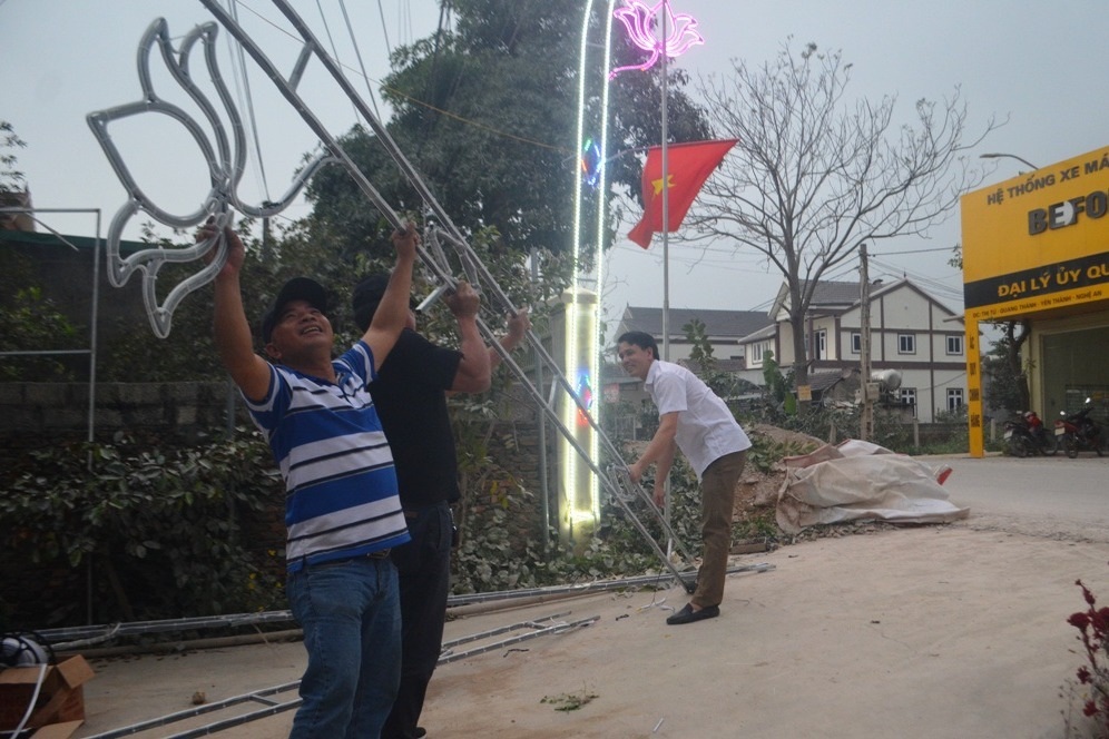 Thợ làm cây nêu tất bật trả hàng ngày giáp Tết - 9