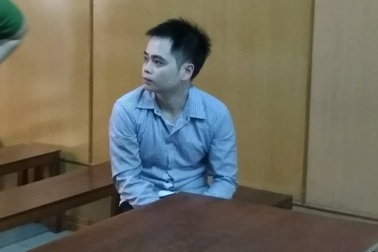 Bênh em, anh trai đâm người trọng thương