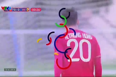 Trọng Hùng dứt điểm chệch cột dọc khung thành Brunei ở phút thứ 1