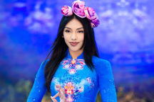 Áo dài cưới Việt Nam "gây sốt" trong đêm diễn tại Mỹ