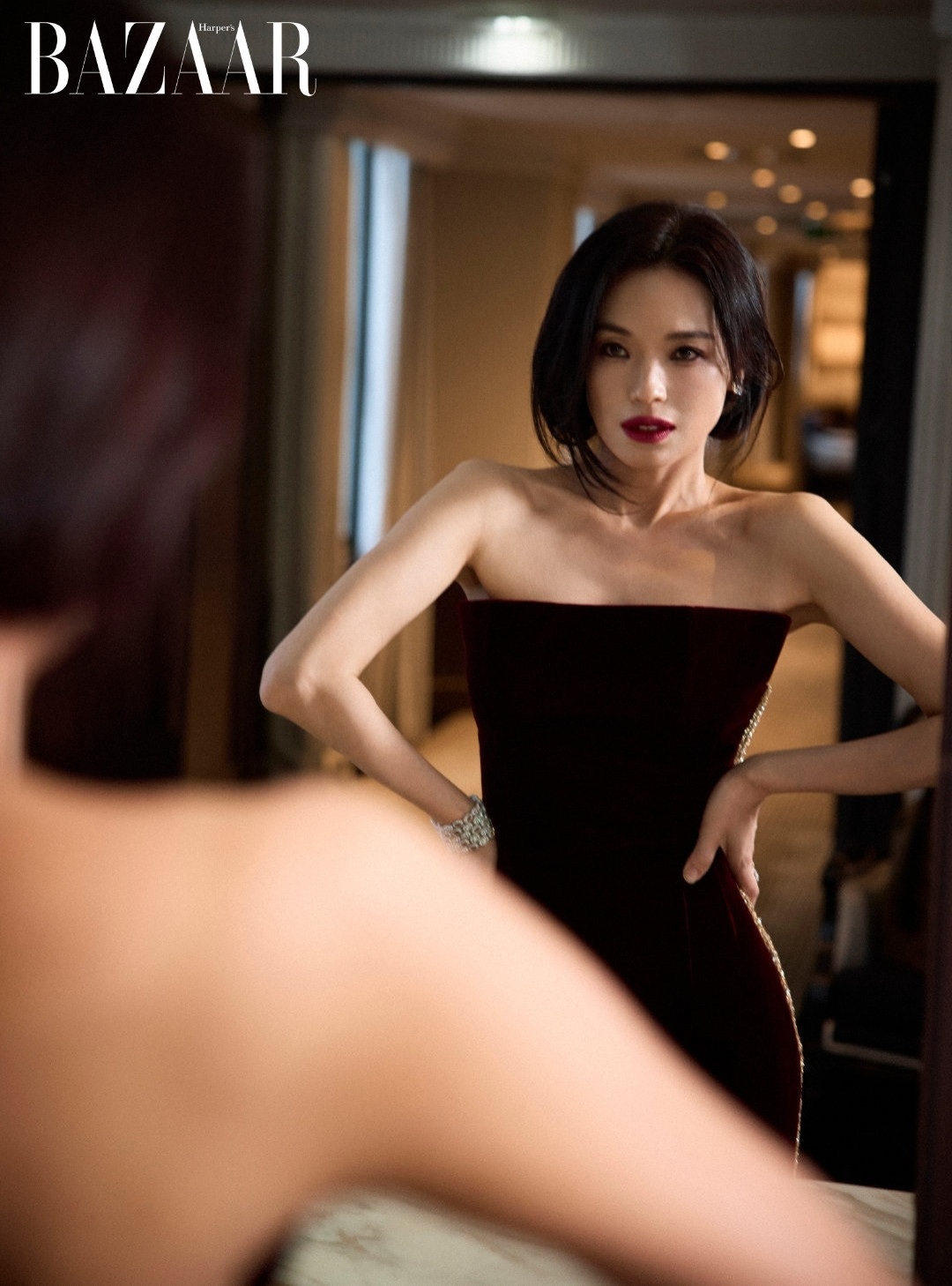Thư Kỳ khoe vẻ đẹp khí chất, được khen là nữ hoàng thảm đỏ tại LHP Cannes - 10 Thư Kỳ khoe vẻ đẹp khí chất, được khen là nữ hoàng thảm đỏ tại LHP Cannes - 10