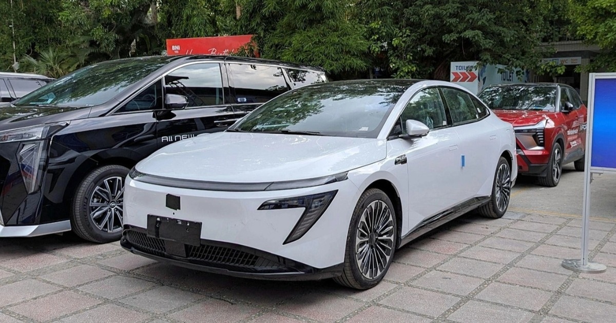 Nissan xuất khẩu xe điện từ Trung Quốc vào năm sau, có mẫu đã về Việt Nam