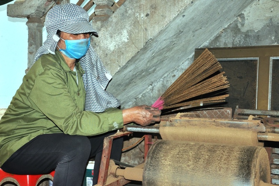 Nghề đem lại hương thơm đặc trưng trong dịp Tết cổ truyền - 9 Nghề đem lại hương thơm đặc trưng trong dịp Tết cổ truyền - 9