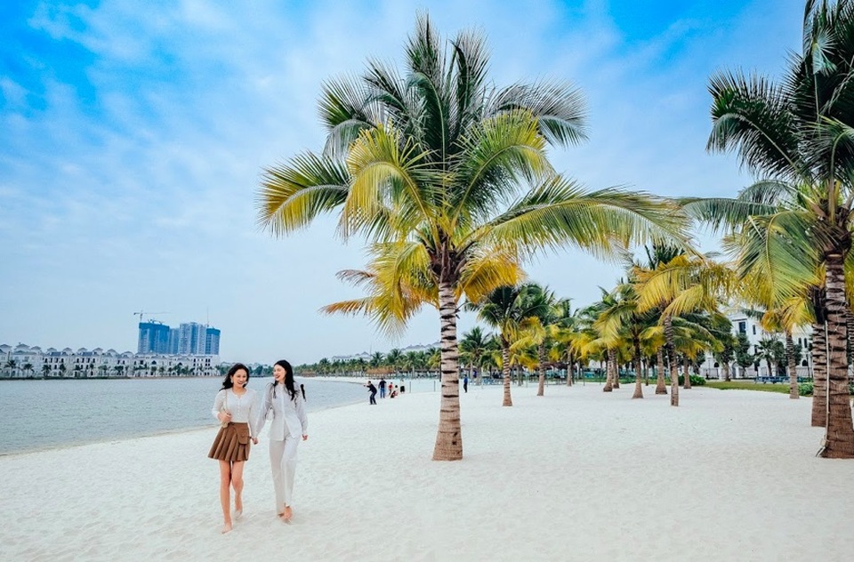 Trải nghiệm mùa đông đầu tiên tại Thành phố biển hồ giữa lòng Hà Nội - 1 Trải nghiệm mùa đông đầu tiên tại Thành phố biển hồ giữa lòng Hà Nội - 1