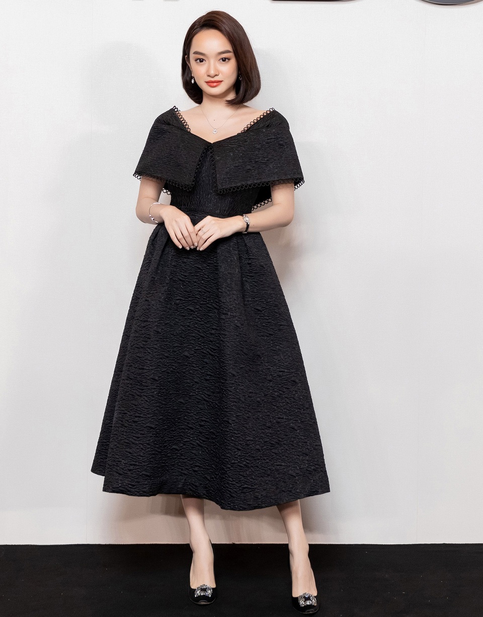 Angela Phương Trinh bất ngờ tái xuất, hứa hẹn sẽ quay lại showbiz - 10 Angela Phương Trinh bất ngờ tái xuất, hứa hẹn sẽ quay lại showbiz - 10