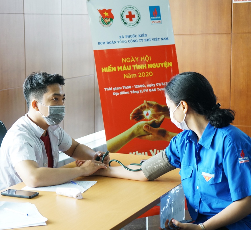 Đoàn thanh niên PV Gas tích cực tham gia Ngày hội hiến máu nhân đạo - 2