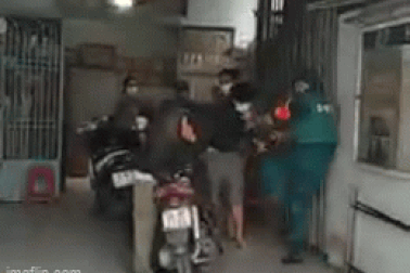 Sự thật về clip dân quân tự vệ đánh người ở trụ sở khu phố