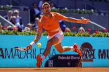 Djokovic sẵn sàng cho đại chiến với Alcaraz ở bán kết Madrid Open