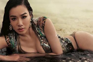 “Bom sex” Chung Lệ Đề gợi cảm ở tuổi 50 và giấc mơ làm mẹ lần thứ 4