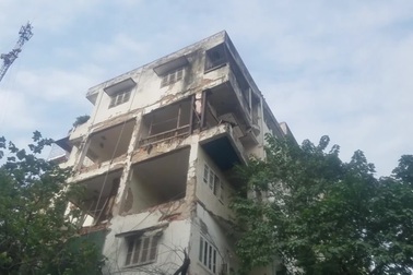 Hà Nội: Nhiều hộ dân "bỏ nhà đi lánh nạn" hàng chục năm không biết ngày về