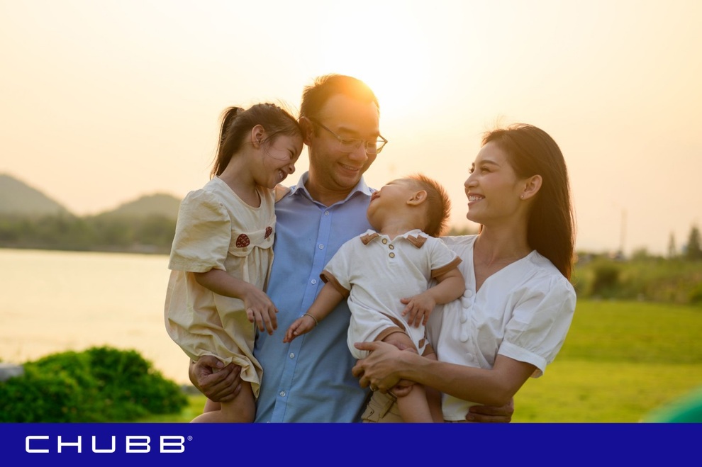 “Chubb - Freedom and Happiness”៖ ផលិតផលធានារ៉ាប់រងផ្ទាល់ខ្លួន ការទូទាត់ខ្ពស់លេចធ្លោ - ១ “Chubb - Tự do an phúc”: Sản phẩm bảo hiểm cá nhân hóa, chi trả cao vượt trội - 1