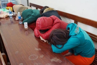 Hà Nội: Phá động mại dâm tại quán massage