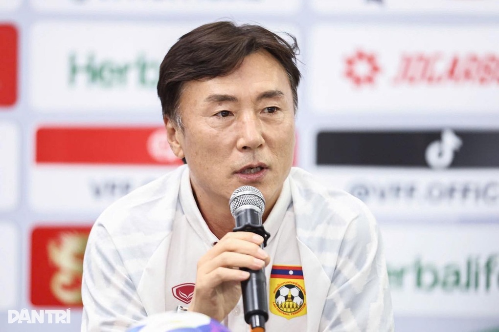 HLV Lào: “Sẽ thật sai lầm nếu chỉ tập trung vào Xuân Son” - 1