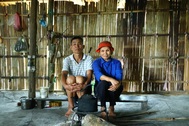 "Mong trước khi nhắm mắt còn được nhìn thấy con một lần"