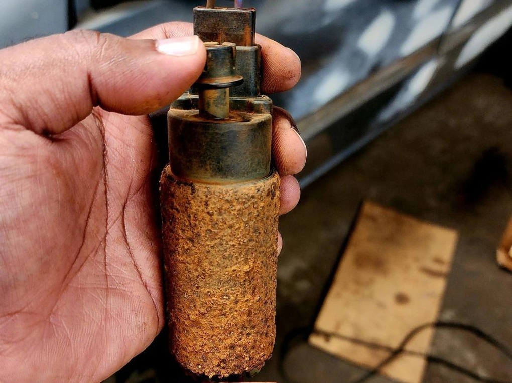 Giải pháp nào cho ô tô đời cũ không tương thích xăng E10? - 2