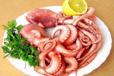 Về Quảng Ninh thưởng thức đặc sản ruốc “chân dài”