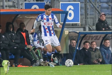 Văn Hậu ra sân thi đấu cho Heerenveen ở cúp Quốc gia Hà Lan