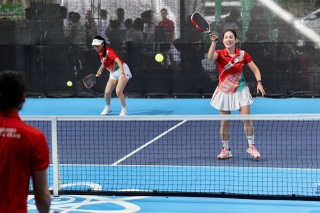 Hà Hương “Phía trước là bầu trời” được chồng ủng hộ, tự tin chơi pickleball - 9