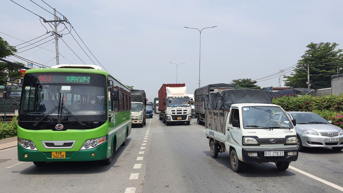 TPHCM: Trên đường đi thử việc, 2 bạn trẻ gặp tai nạn, trọng thương - 2 TPHCM: Trên đường đi thử việc, 2 bạn trẻ gặp tai nạn, trọng thương - 2