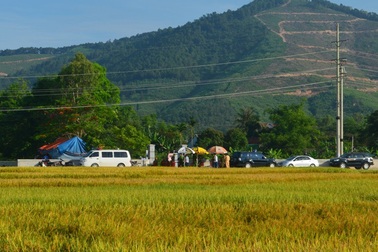 Hàng trăm người theo dõi công tác khai quật tử thi nữ kế toán trưởng