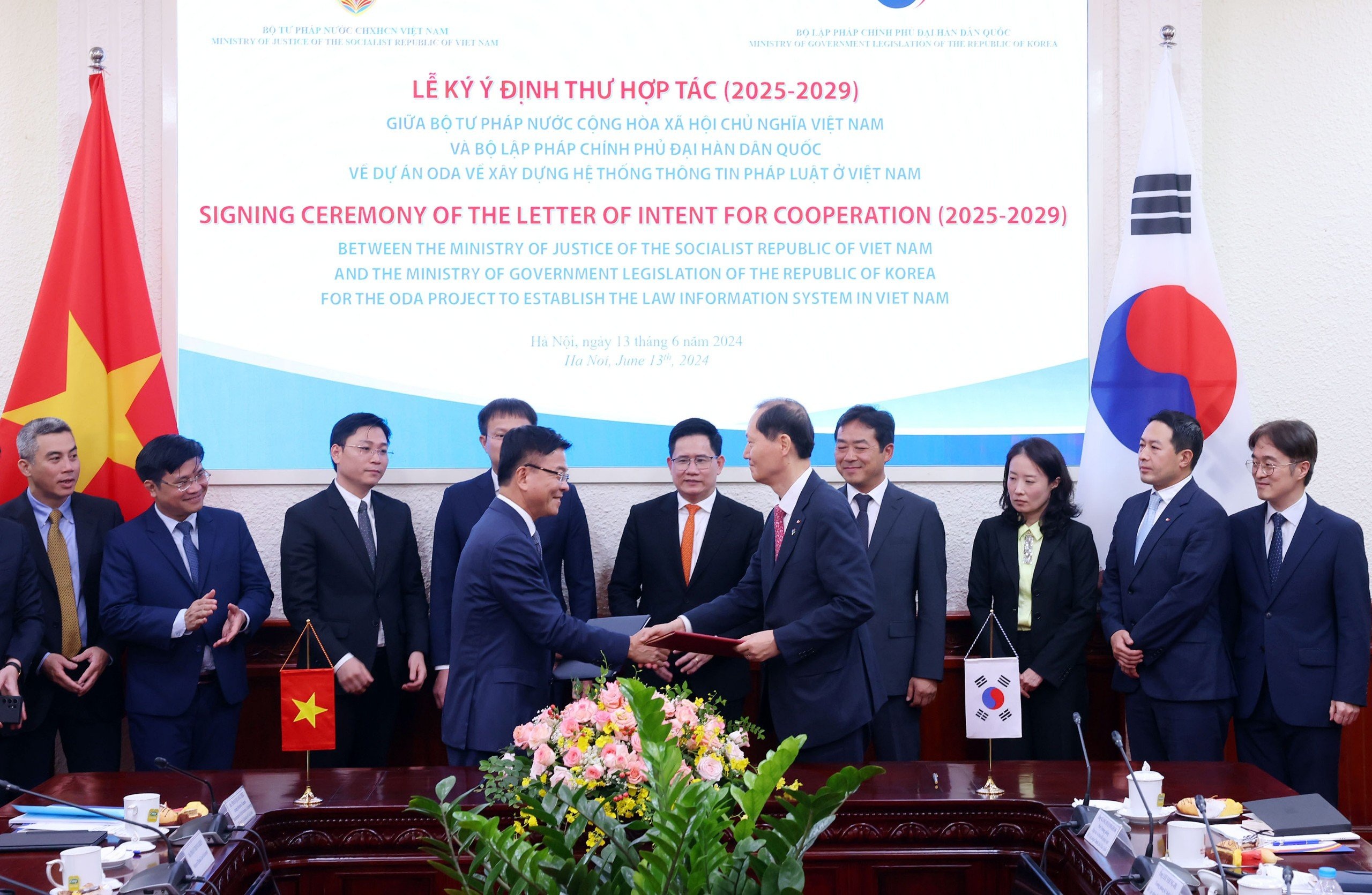 Thúc đẩy quan hệ hợp tác pháp luật, tư pháp Việt Nam - Hàn Quốc - 2