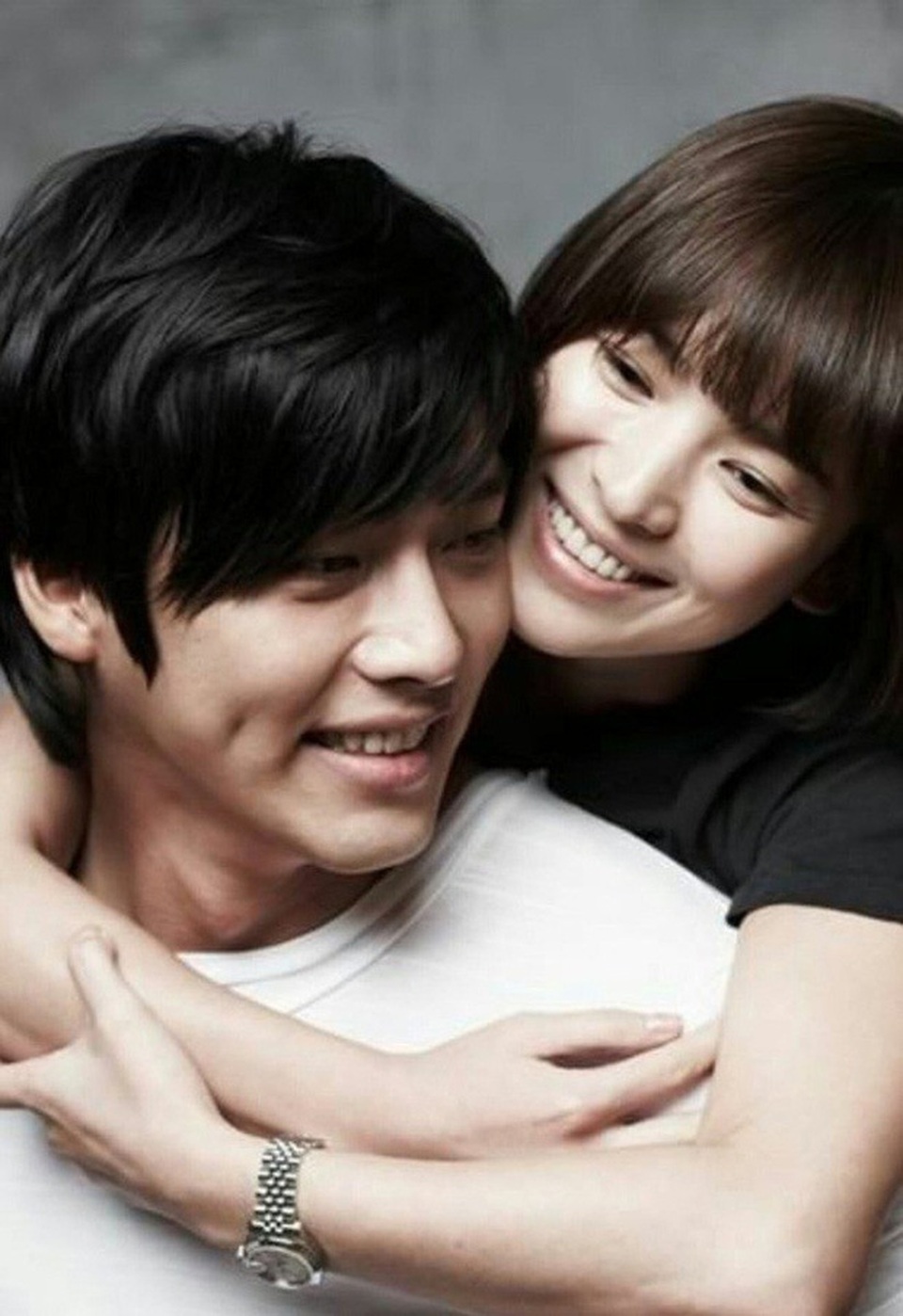 Hyun Bin khoe nhan sắc “cực phẩm” ở tuổi 38 - 7 Hyun Bin khoe nhan sắc “cực phẩm” ở tuổi 38 - 7