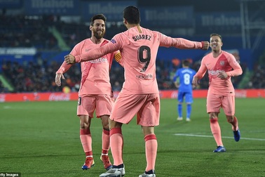 Messi và Suarez rực sáng, Barcelona vững ngôi đầu bảng La Liga