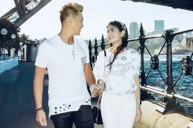 “Nam thần” bị “tố” hờ hững khi đóng cảnh hôn vợ nhưng lại nồng nhiệt với… bạn diễn