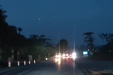 Ô tô phóng nhanh, vượt ẩu gặp ngay chốt cảnh sát giao thông