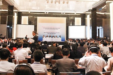 Chống tham nhũng đời bố, củng cố... đời con