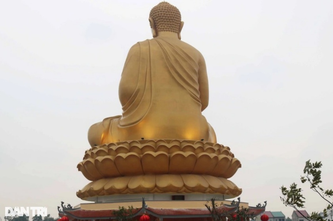 Chiêm ngưỡng tượng phật lớn bậc nhất Bắc Trung Bộ - 4 Chiêm ngưỡng tượng phật lớn bậc nhất Bắc Trung Bộ - 4