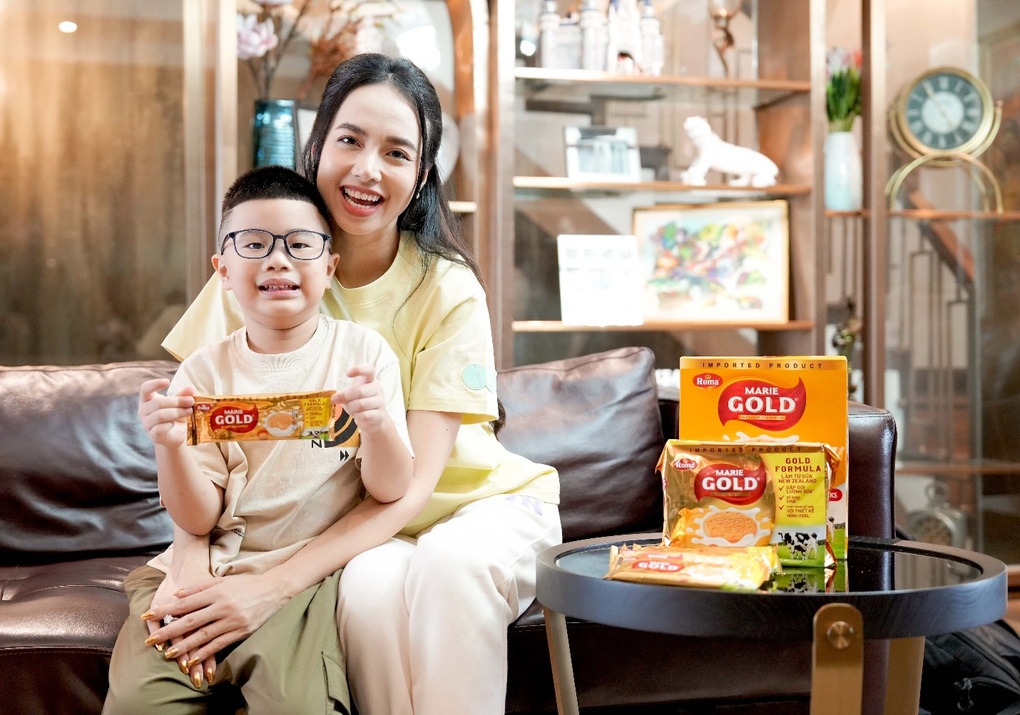 Diễn viên Lan Phương chia sẻ bí quyết để mỗi bữa ăn là niềm vui với trẻ - 5 Diễn viên Lan Phương chia sẻ bí quyết để mỗi bữa ăn là niềm vui với trẻ - 5