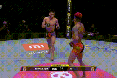 "Chiến binh sói" Trung Quốc hạ gục đối thủ nhờ chiến thuật "lửng mật"