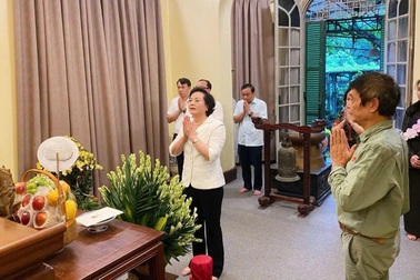 Bộ trưởng Bộ Nội vụ thành kính tưởng nhớ Đại tướng Võ Nguyên Giáp