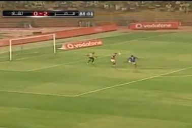 “Siêu phẩm”…phản lưới nhà của "sao" trẻ