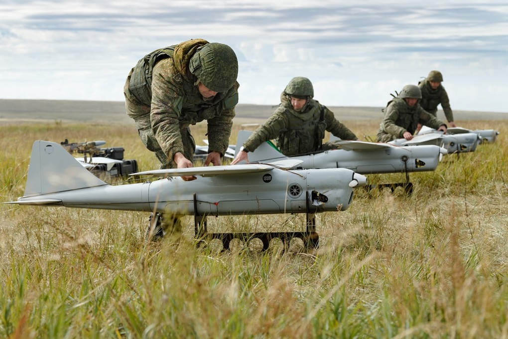 Nga tìm ra cách khiến bầy đàn UAV nguy hiểm gấp nhiều lần - 1 Nga tìm ra cách khiến bầy đàn UAV nguy hiểm gấp nhiều lần - 1