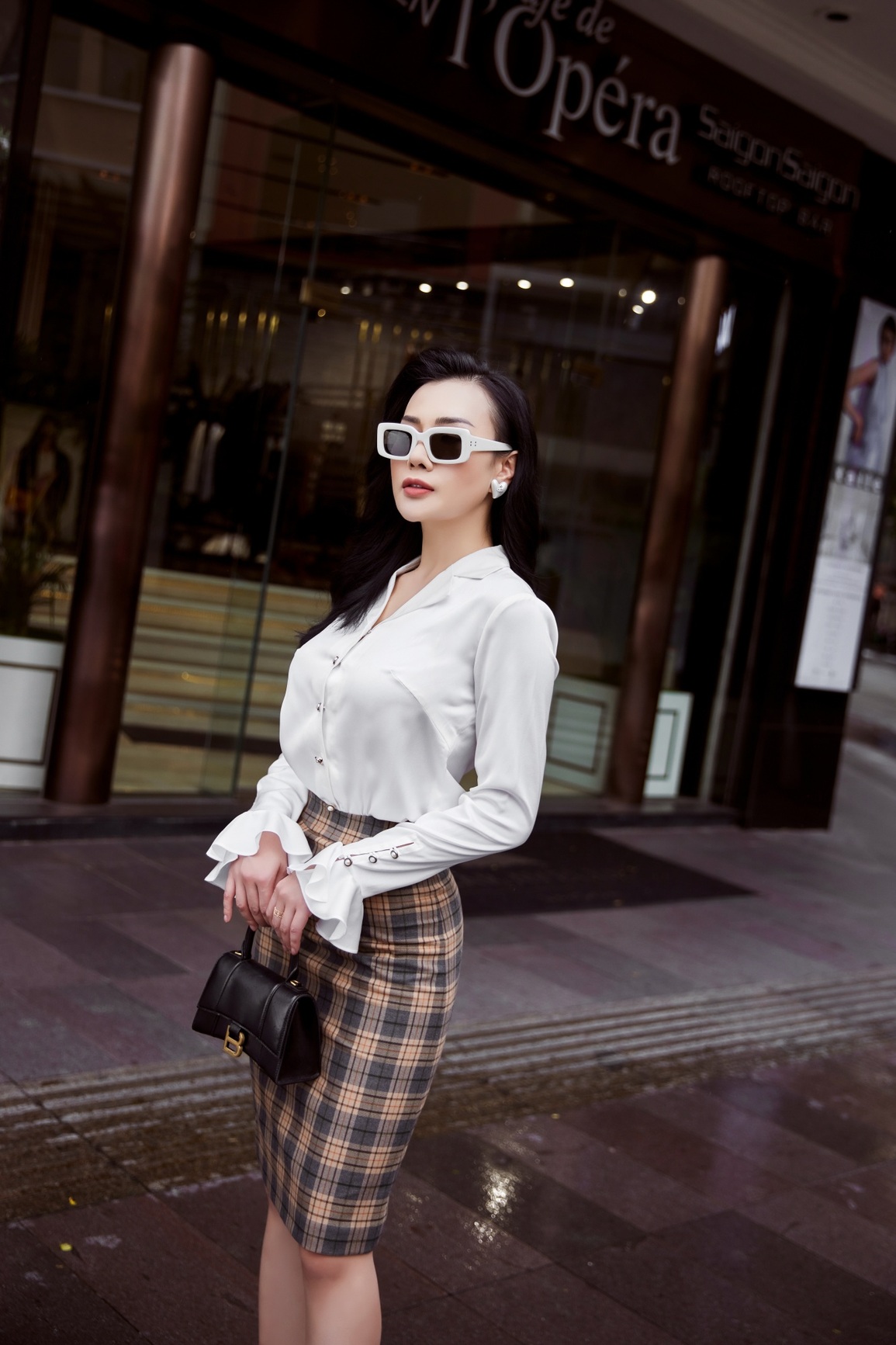 Phương Oanh tiết lộ lý do tạm gác việc đóng phim suốt nửa năm qua - 9 Phương Oanh tiết lộ lý do tạm gác việc đóng phim suốt nửa năm qua - 9