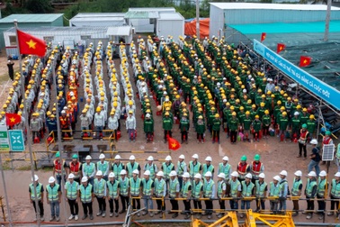 15.500 người chào cờ, công trường APEC vẫn hối hả dịp Quốc khánh