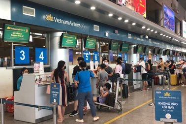 "Cầm nhầm" đồng hồ hàng hiệu ở Đà Nẵng, khách nữ bị "tóm" khi tới TP.HCM