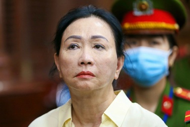 Bà Trương Mỹ Lan khai chuyển tiền ra nước ngoài để trả nợ