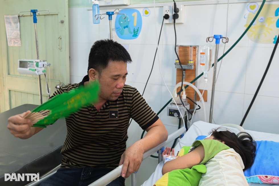 Gefahr der Überschneidung von Epidemien, ein Krankenhaus in Ho-Chi-Minh-Stadt ist bereit, Krankenhausbetten zu erweitern - 1 Nguy cơ dịch chồng dịch, một bệnh viện ở TPHCM sẵn sàng mở rộng giường bệnh - 1