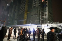 Hà Nội: Sập giàn giáo cao ốc, nhiều người bị thương