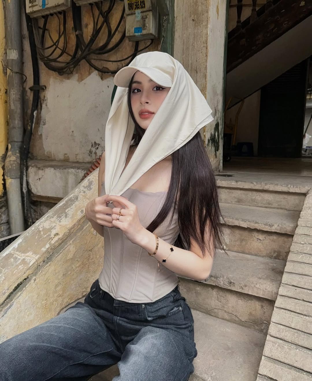 Hương Liên: Cô gái có nụ cười triệu view, làm dâu nhà hào môn gây chú ý - 6 Hương Liên: Cô gái có nụ cười triệu view, làm dâu nhà hào môn gây chú ý - 6