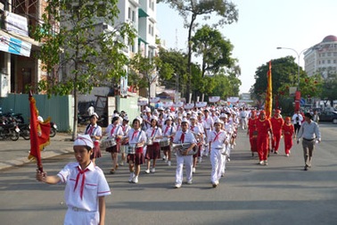 Hơn 5.000 người đi bộ vì trẻ em nghèo tiểu vùng sông Mê Công 