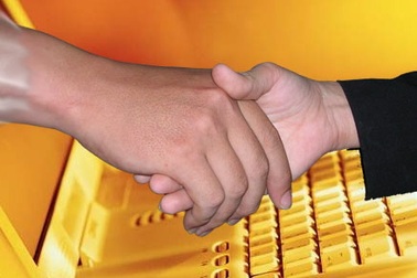 Bắt tay hợp tác và “bài toán” về ưu, nhược điểm 