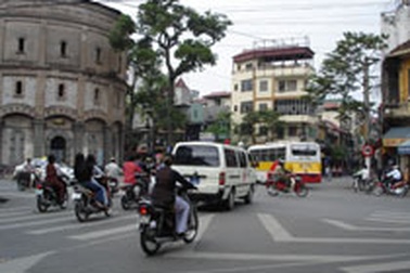 Ôtô đi một chiều trên tuyến Hàng Đậu, Hàng Than từ 10/11