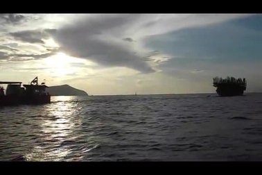 Cứu thành công tàu cá cùng 38 ngư dân bị nạn ở Trường Sa