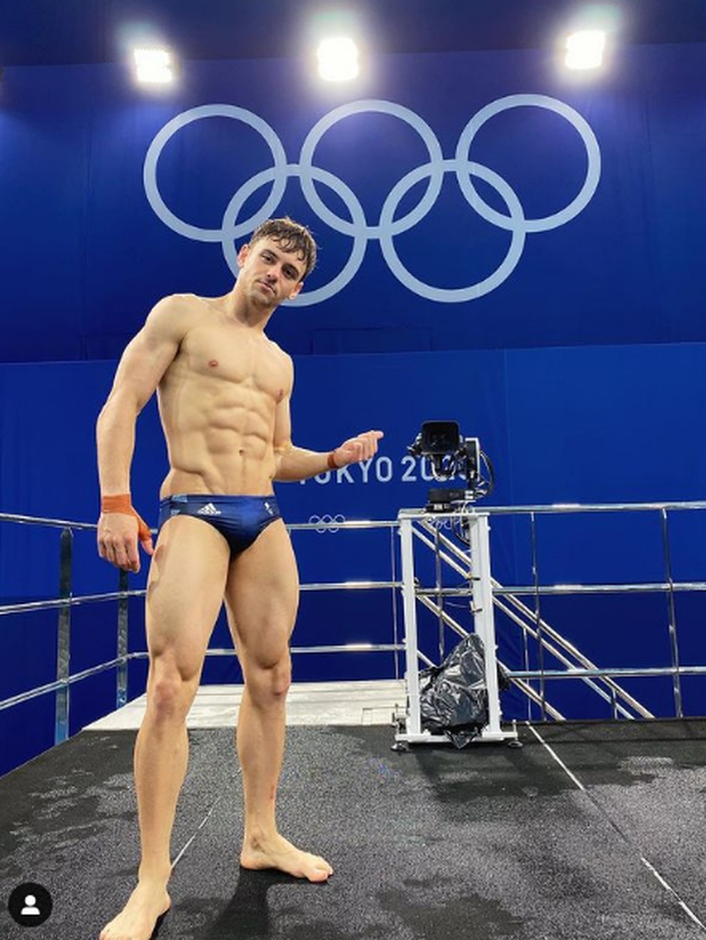 Hình thể sáu múi mãn nhãn của mỹ nam Olympic mê... đan len - 3 Hình thể sáu múi mãn nhãn của mỹ nam Olympic mê... đan len - 3